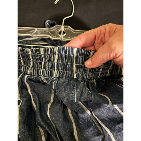 Women's Universal Thread Blue White Stripe High Waist Shorts XXL, NWT - Picture 6 of 7